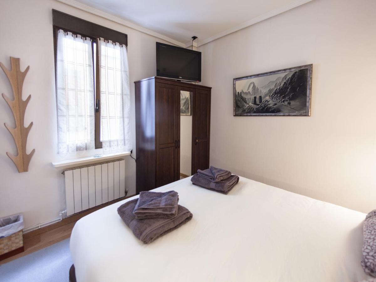 Cosy Room - Guggen º Parking Free Bilbao Luaran gambar